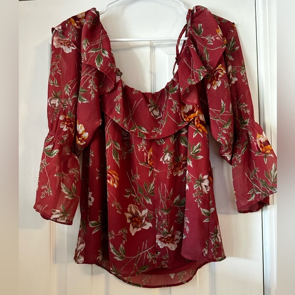 American Eagle off the shoulder blouse - Picture 1 of 8